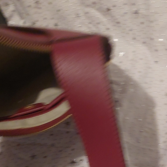 Radley Pockets Icon Small Zip Top Crossbody Bag - Red - Picture 10 of 11